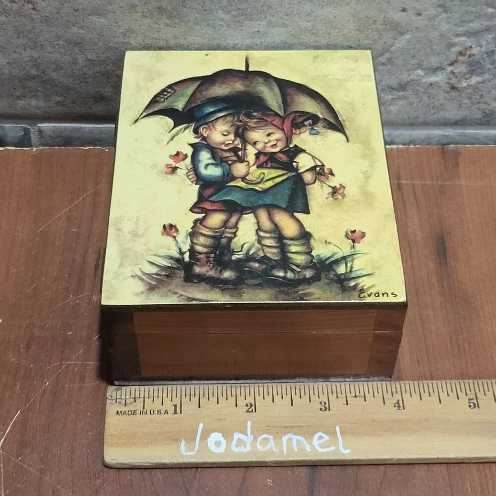 Vintage Hummel Boy and Girl Under Umbrella Wooden Trinket Jewelry Cedar Box Bras